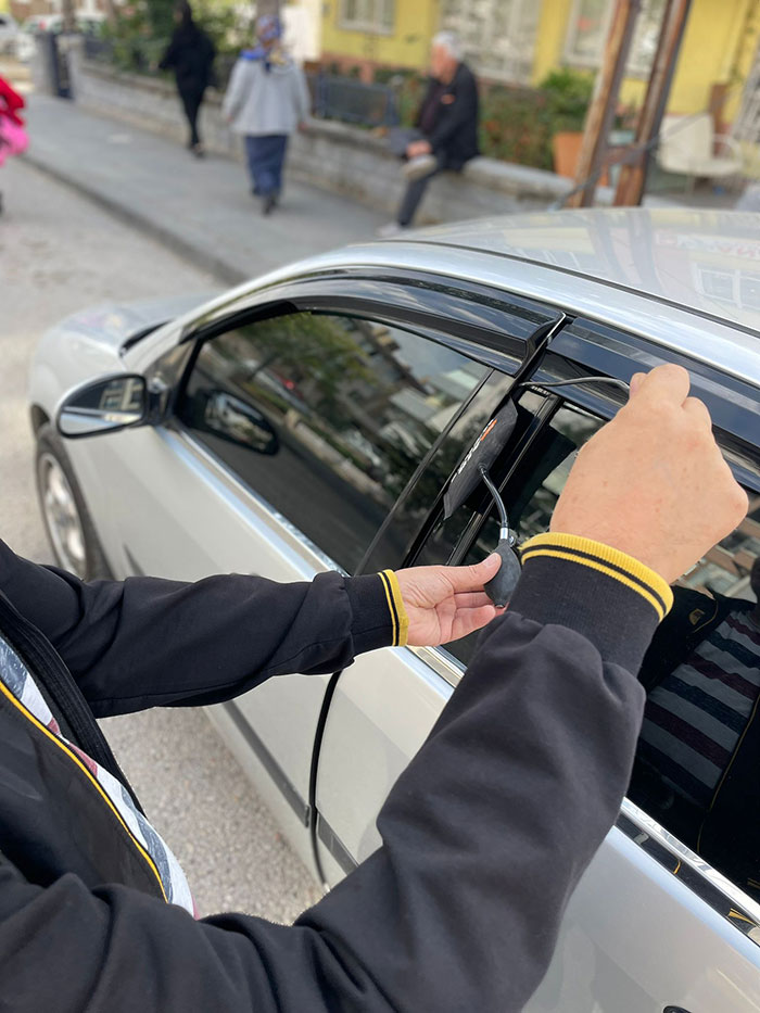 Tuşba Oto Kilitçisi